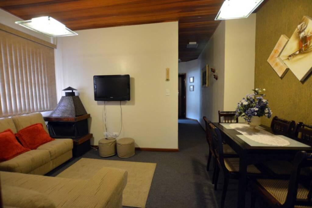 Ambiente Recheado De Conforto, Comodidade E Seguranca. Apartment Campos do Jordao Bagian luar foto